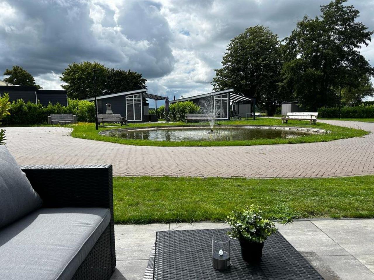 Ferienhaus / Chalet / Bungalow Am See, Holland, Niederlande, Lathum Exterior photo